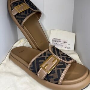 Brown / Tan Fendi Sandals
